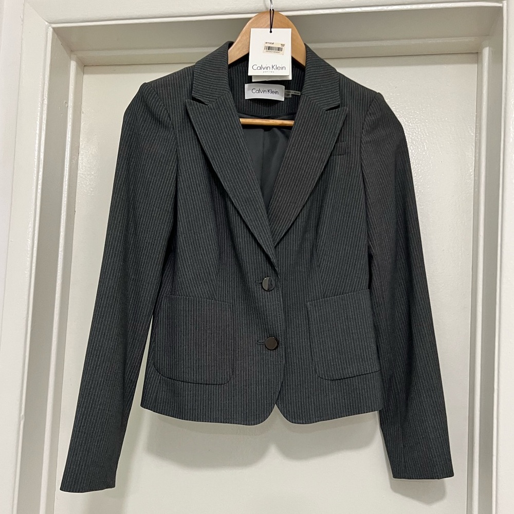 Calvin Klein Petite Fitted Charcoal Pinstripe Blazer P2